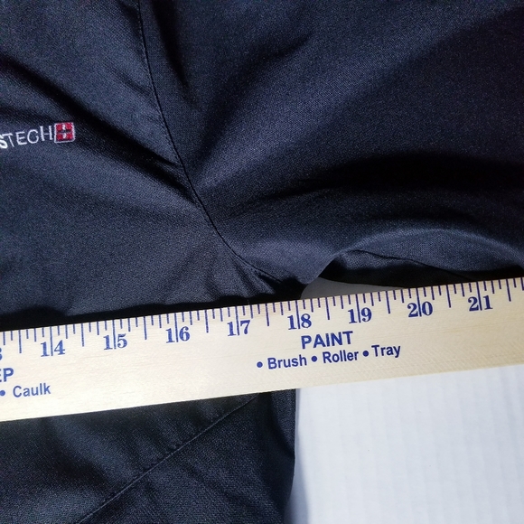 SWISS TECH GIRL'S BLACK AND LIGHT BLUE COAT SIZE 6/6X - Picture 9 of 15